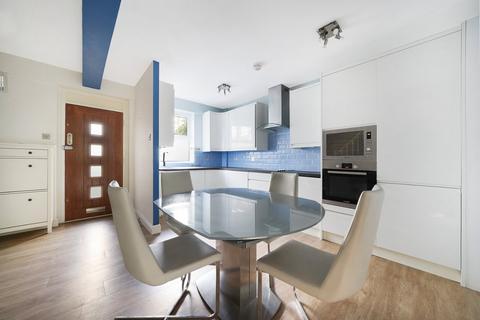 2 bedroom flat to rent, Riverside Mansions, Milk Yard, London