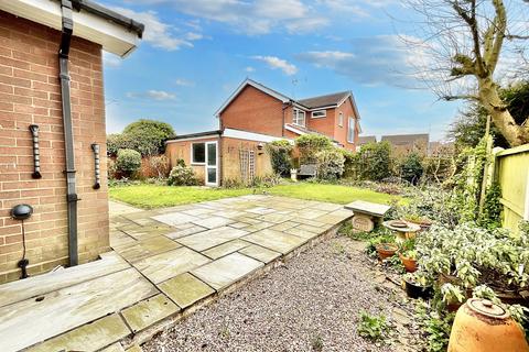 3 bedroom detached house for sale, Meadow View, Yarnfield, ST15