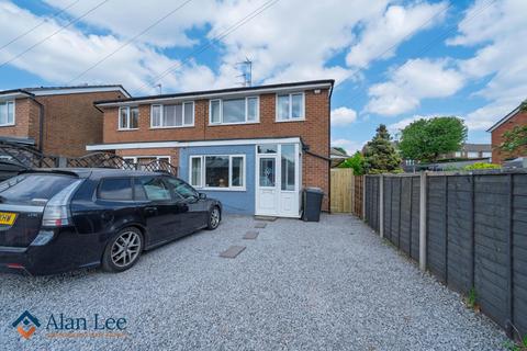 4 bedroom semi-detached house for sale, Moss Lane, Macclesfield, SK11 7XE