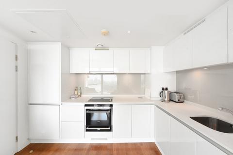 1 bedroom apartment to rent, Landmark East, Marsh Wall E14