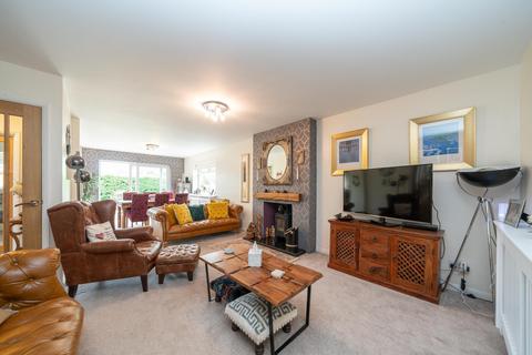 undefined, Dunstable Road, Caddington, LU1