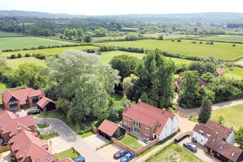 5 bedroom detached house for sale, Owlswick HP27