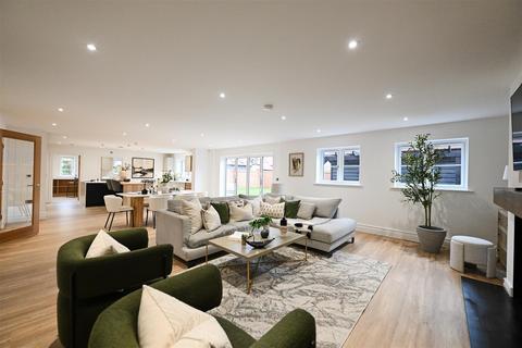 5 bedroom detached house for sale, Owlswick HP27