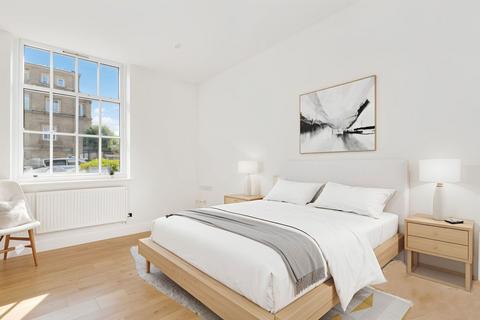 undefined, Royal Drive, London N11