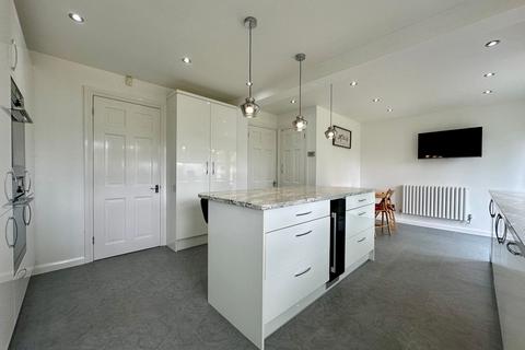 18 Chaffinch Crescent, Billericay, CM11 2YX