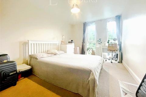2 bedroom apartment for sale, Commonwealth Drive, Crawley