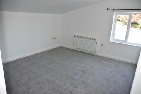 2 bedroom flat to rent, Flat 1 Rivendell, Pentrecwrt