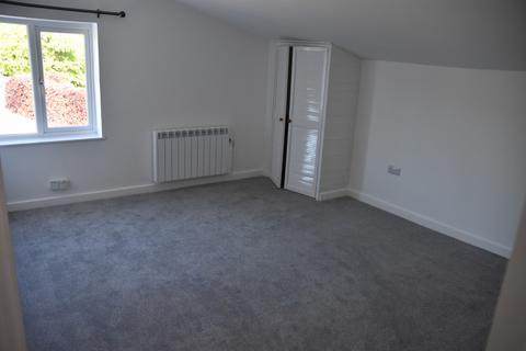 2 bedroom flat to rent, Flat 1 Rivendell, Pentrecwrt