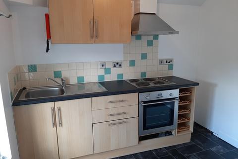 Studio to rent, Chapel Street, Wrexham LL13