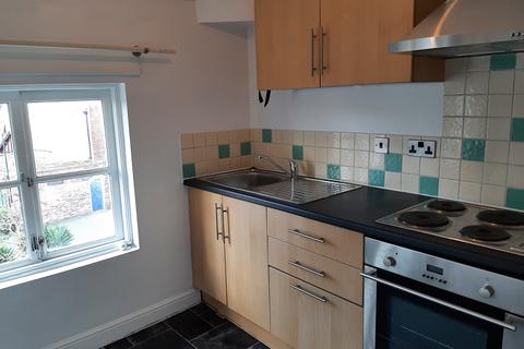 Studio to rent, Chapel Street, Wrexham LL13