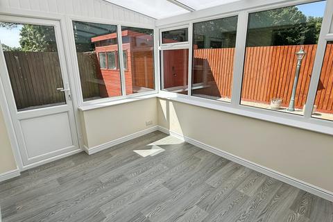 2 bedroom semi-detached bungalow for sale, Best Close, South Wigston, LE18