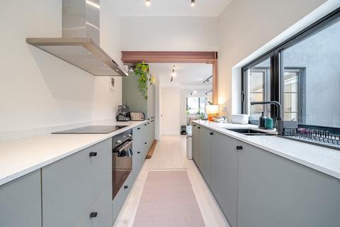undefined, Seely Road, London, SW17