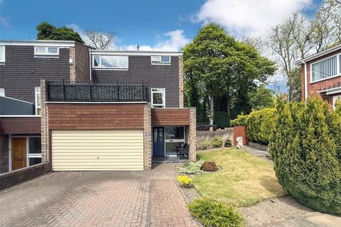 4 bedroom end of terrace house for sale, Chesters Park, Low Fell, NE9