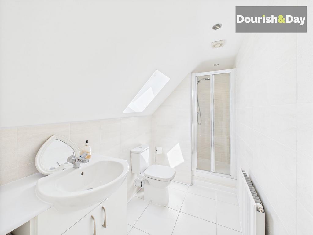 Master En-Suite
