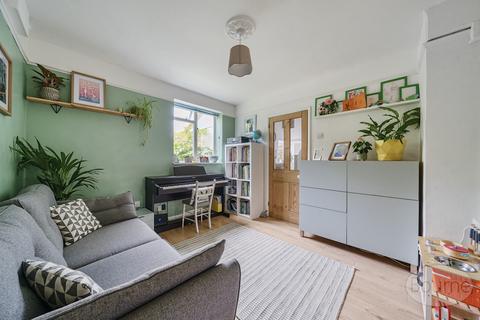 4 Boundstone Close, Wrecclesham, Farnham, GU10 4RW