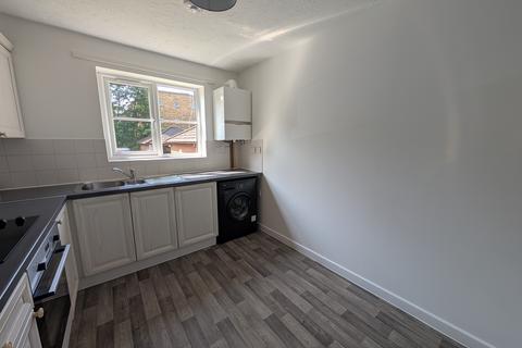 2 bedroom ground floor flat to rent, Wimborne Road, Bournemouth BH2