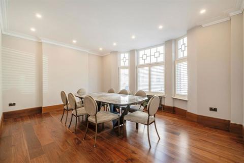 undefined, Montagu Mansions, London W1U