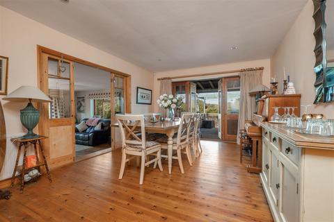 4 bedroom detached house for sale, Maplebeck Road, Caunton