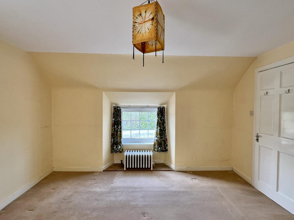 Kirkmulloch, 1 Wayside, Dalry - Williamson and Hen