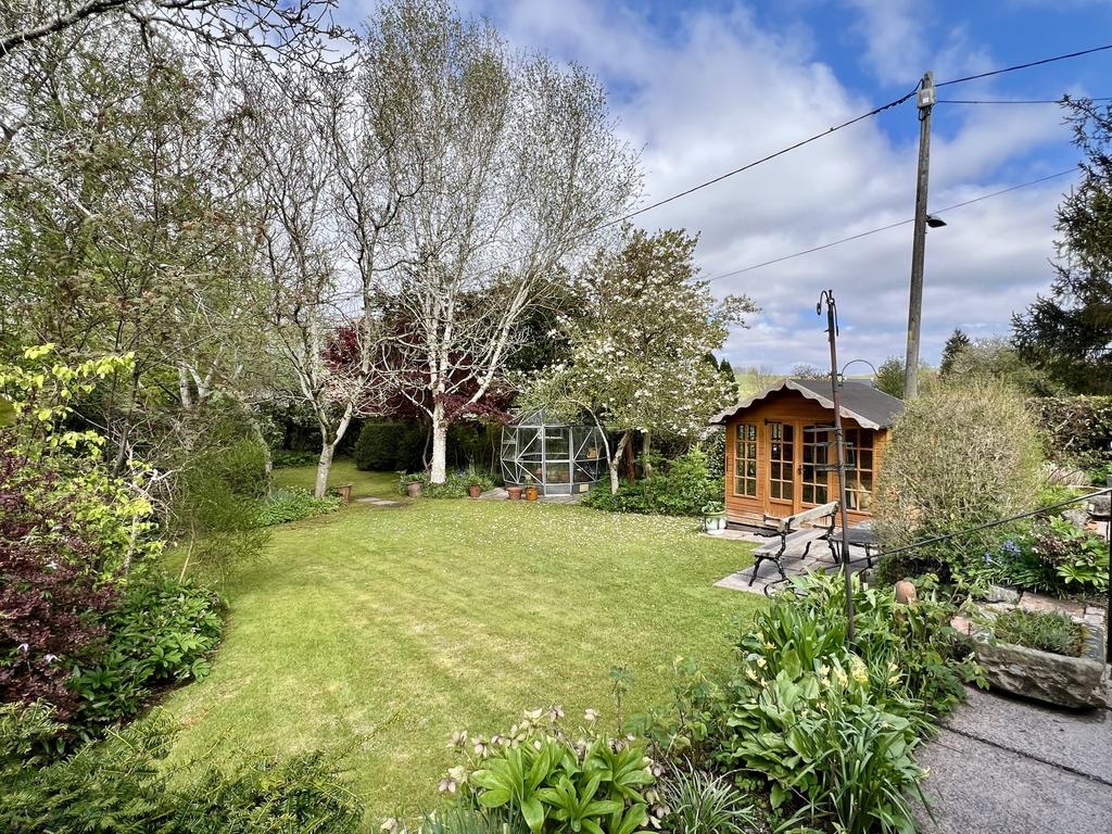 Kirkmulloch, 1 Wayside, Dalry - Williamson and Hen