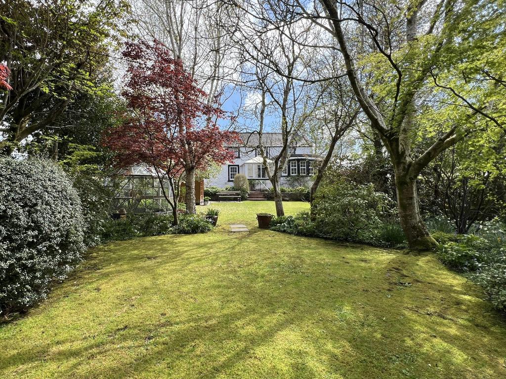 Kirkmulloch, 1 Wayside, Dalry - Williamson and Hen