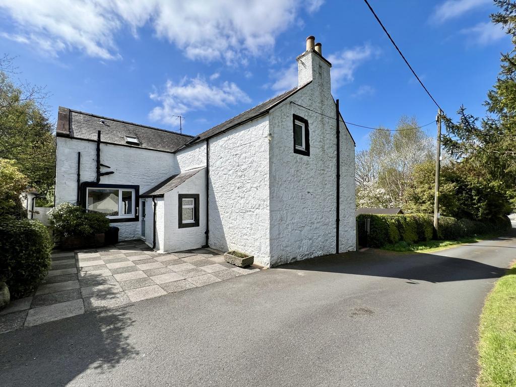 Kirkmulloch, 1 Wayside, Dalry - Williamson and Hen