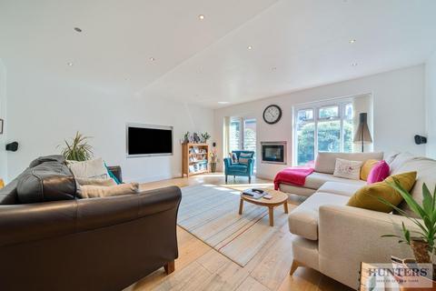 12 Lyndhurst Road, Bexleyheath, DA7 6DF