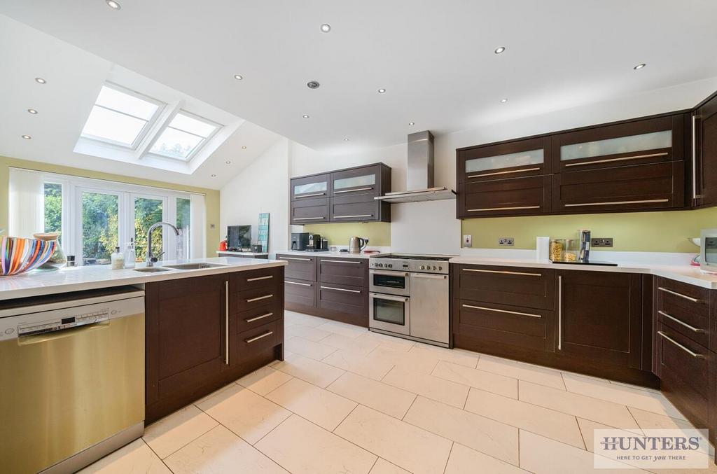 Extended Kitchen/Breakfast Room