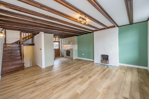 3 bedroom flat for sale, Sandycombe Road, Richmond TW9