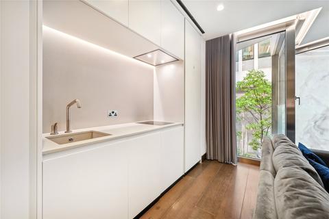 Studio for sale, Kings Gate Walk, London, SW1E