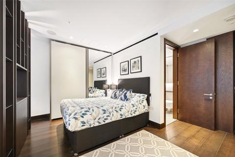 Studio for sale, Kings Gate Walk, London, SW1E