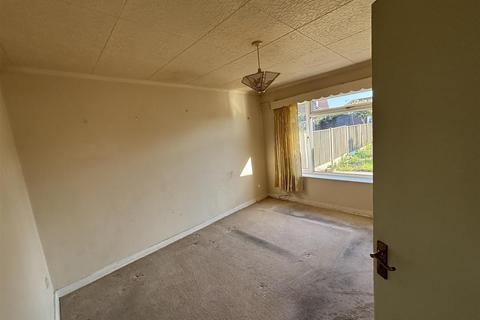 2 bedroom semi-detached bungalow for sale, Minterne Avenue, Sittingbourne, Kent