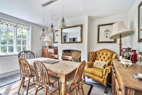 2, Ham Barn Cottages Farnham Road, Liss, GU33 6LB