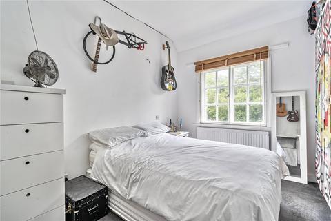 2, Ham Barn Cottages Farnham Road, Liss, GU33 6LB