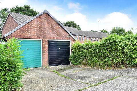 31 Benchfield Close, East Grinstead, RH19 3NZ