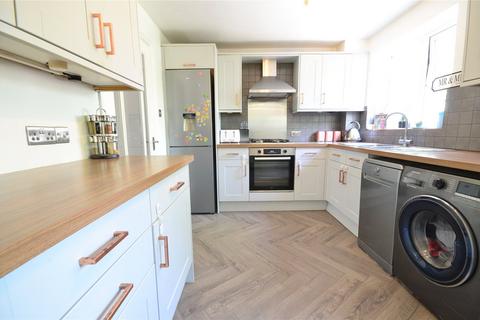 31 Benchfield Close, East Grinstead, RH19 3NZ