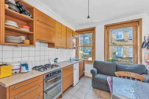 3 bedroom flat to rent, Perham Road, London