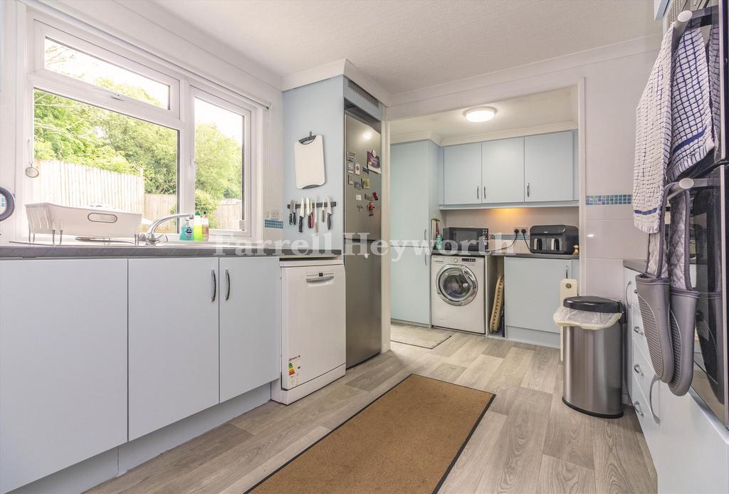 Kitchen b