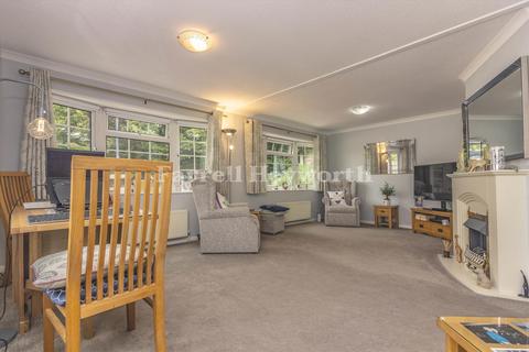 2 bedroom bungalow for sale, Croft Park, Wigan Road, Leyland PR25