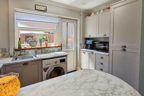 19 Castle Drive, Neath, SA11 3UY