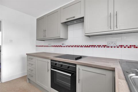 2 bedroom apartment for sale, High Street, Henfield