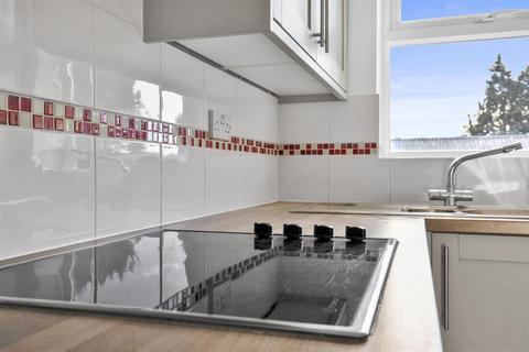 2 bedroom apartment for sale, High Street, Henfield