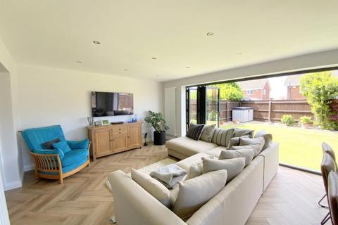 6 Brampton Way, Cleethorpes, DN35 9PW