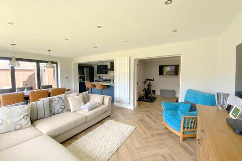 6 Brampton Way, Cleethorpes, DN35 9PW