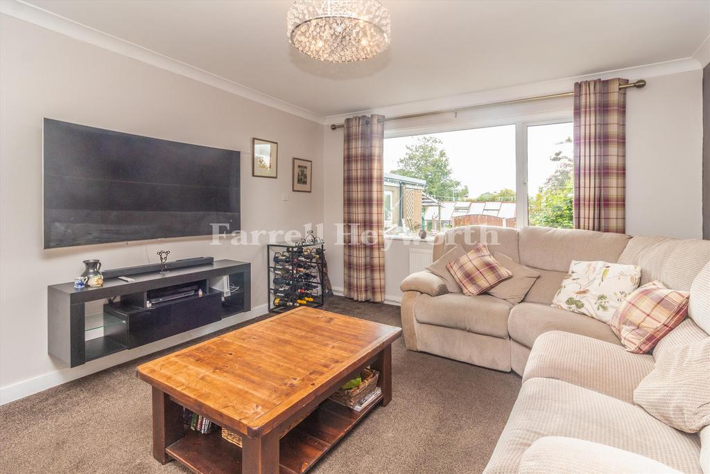 Lounge image 2