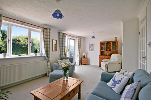 21 Bayhams Field, Sharpthorne, East Grinstead, RH19 4PZ