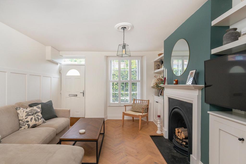 1 B0 R8 WE - Living Room E.jpg