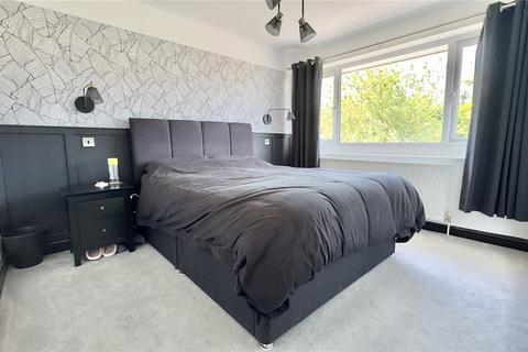128 Ennisdale Drive, Wirral, CH48 9UB