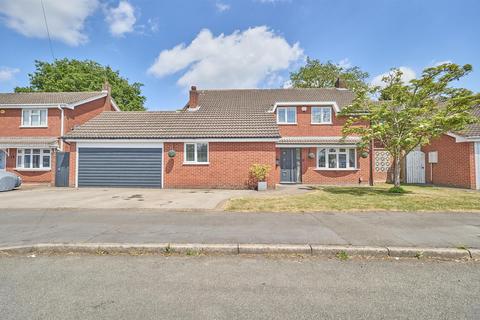 4 bedroom detached house for sale, Grange Drive, Burbage
