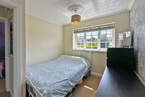 6 Lanes Close, Wombourne, Wolverhampton, WV5 8JD